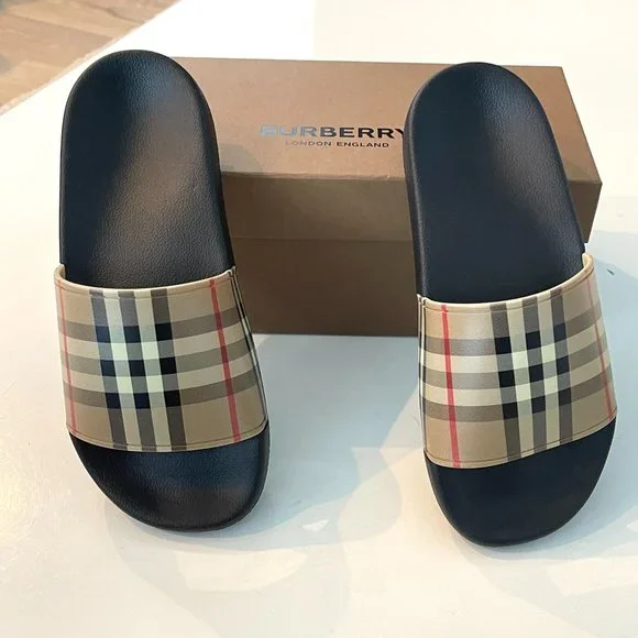 Burberry | Shoes | Burberry Womans Furley Rubber Slide  display picture 1